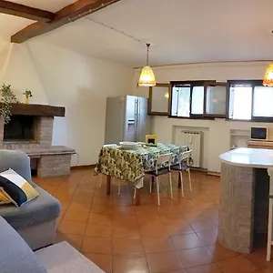  Appartamento Casa Gialla Quartiere Tranquillo A Vicino Al Centro E Servizi